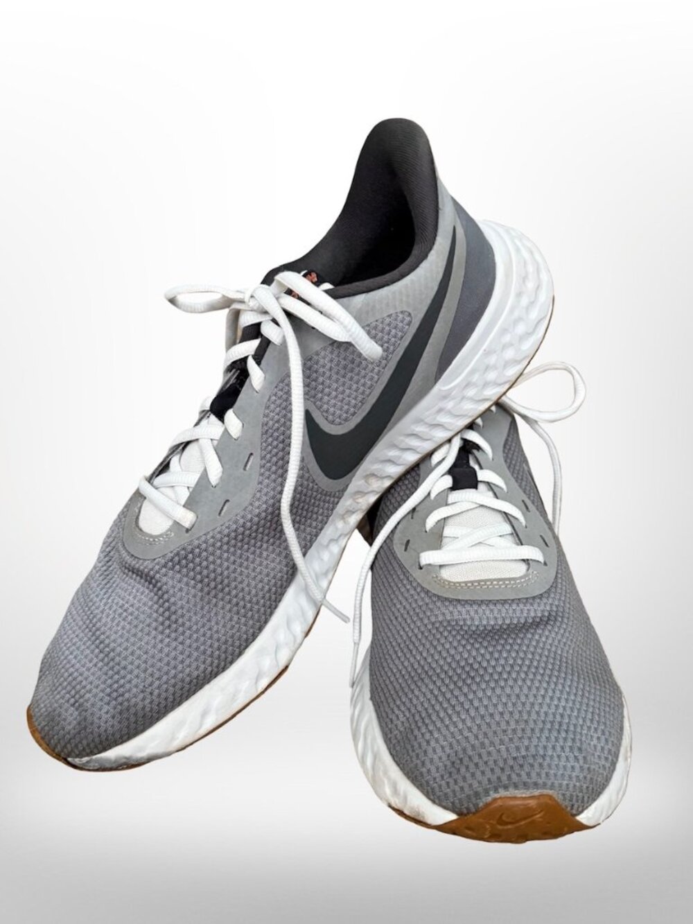 Nike Revolution 5 Grey Black Running Shoes Men’s Size 11.5 Athletic Gym Sneakers